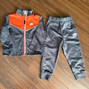 Nike Kids Orange+Grey Matching Set Tracksuit size 18Months